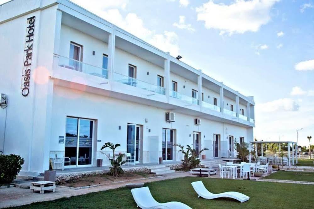 Oasis Park Hotel Торе дел'Орсо Екстериор снимка